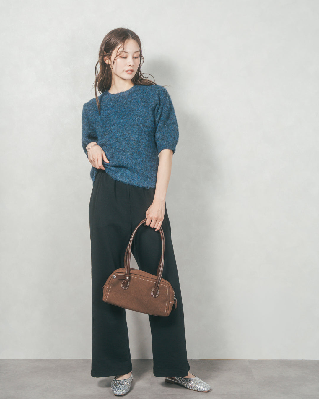 フェザータッチハーフスリーブニット (NAVY)