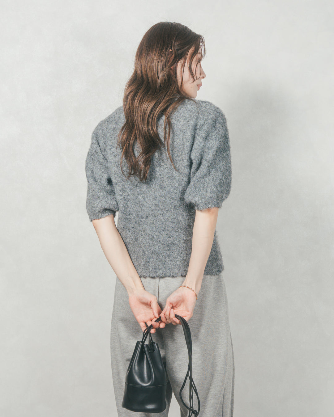 フェザータッチハーフスリーブニット (GRAY)