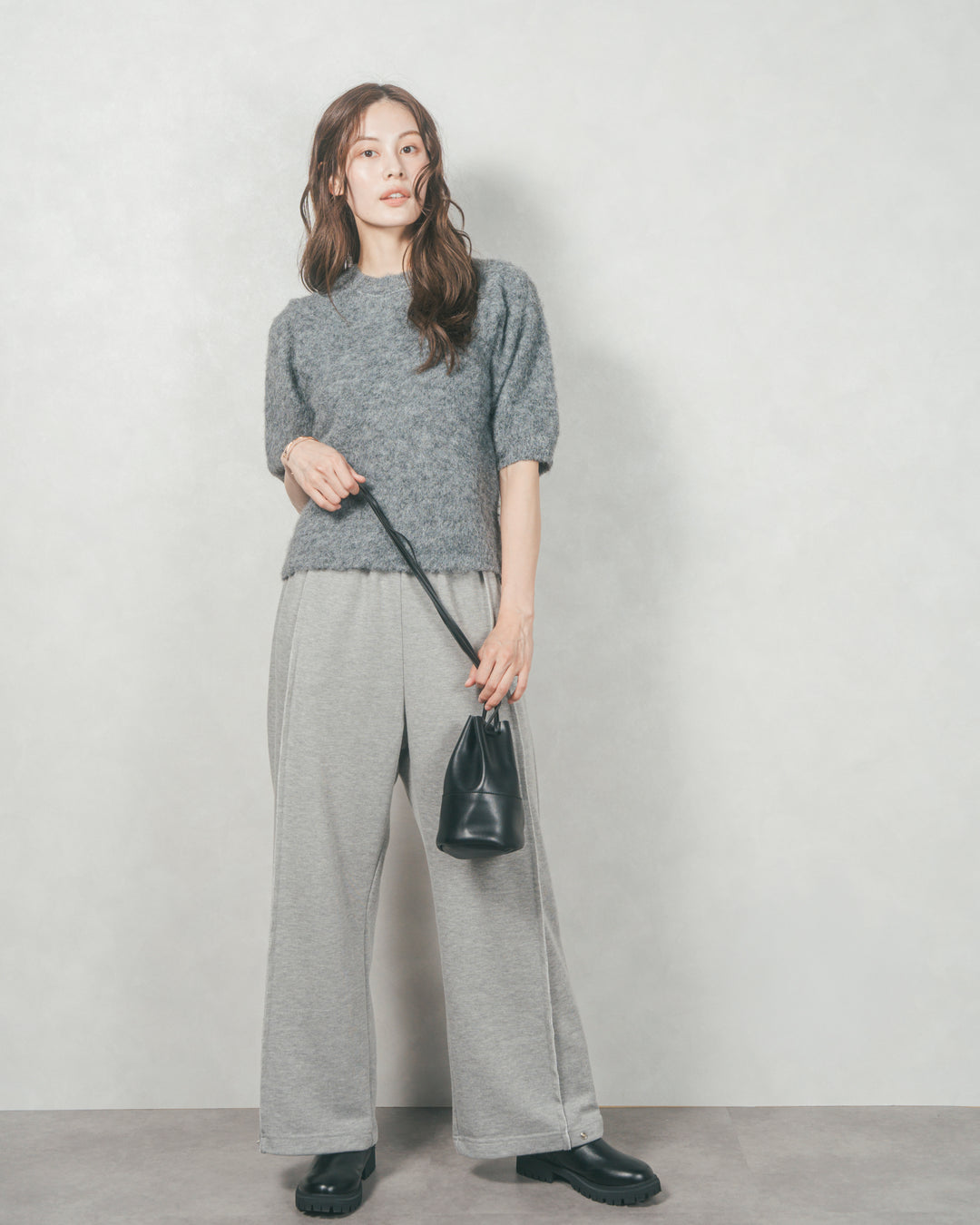 フェザータッチハーフスリーブニット (GRAY)