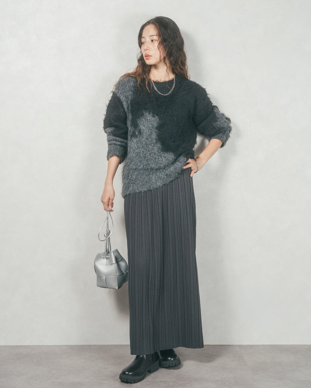 ニュアンスグラデーションShaggyニット (BLACK)