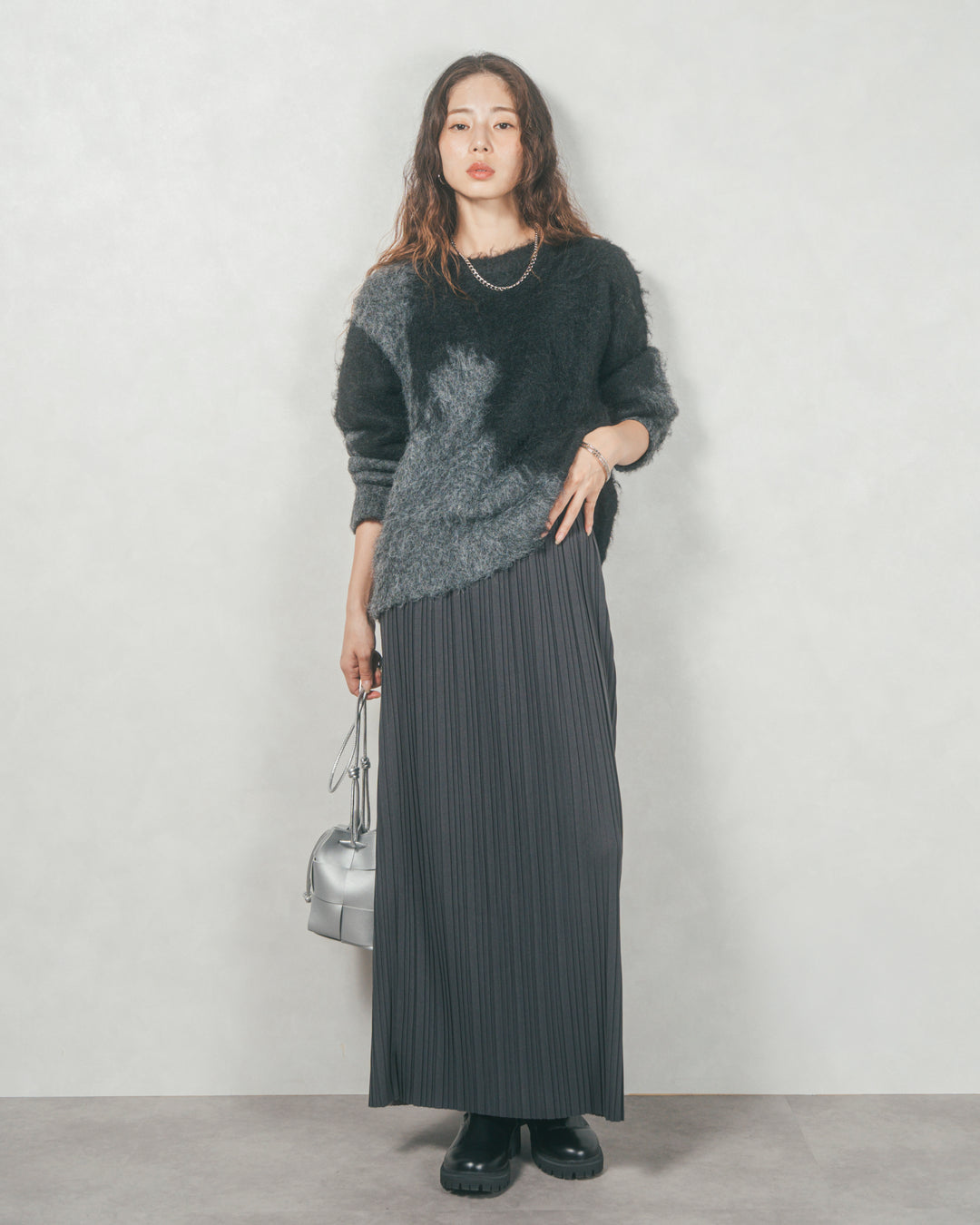 ニュアンスグラデーションShaggyニット (BLACK)