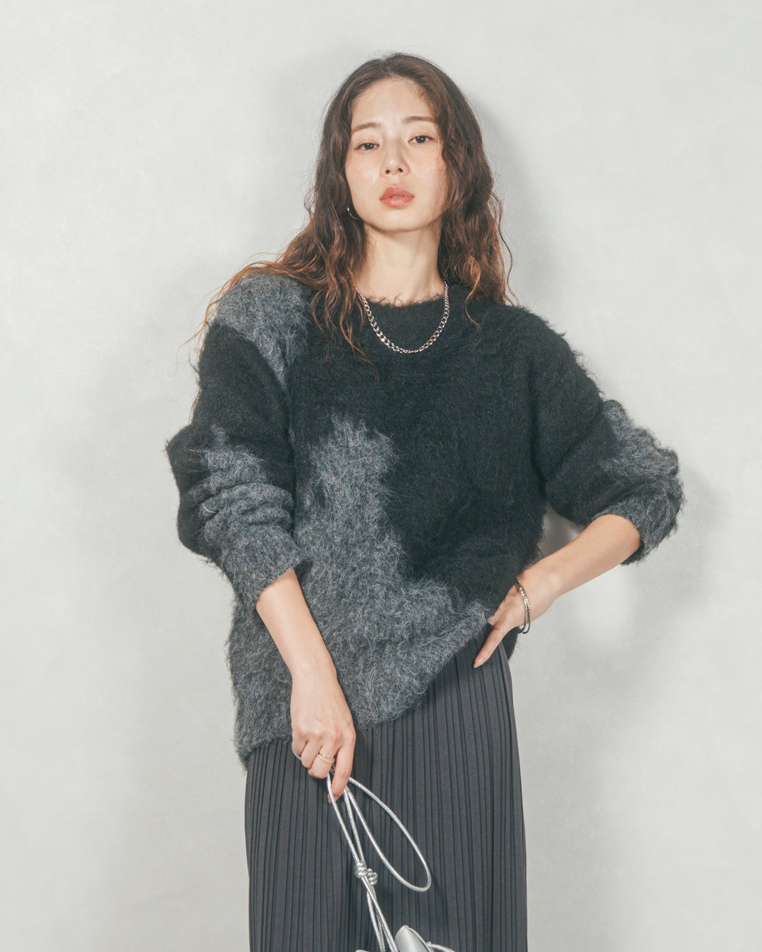 ニュアンスグラデーションShaggyニット (BLACK)