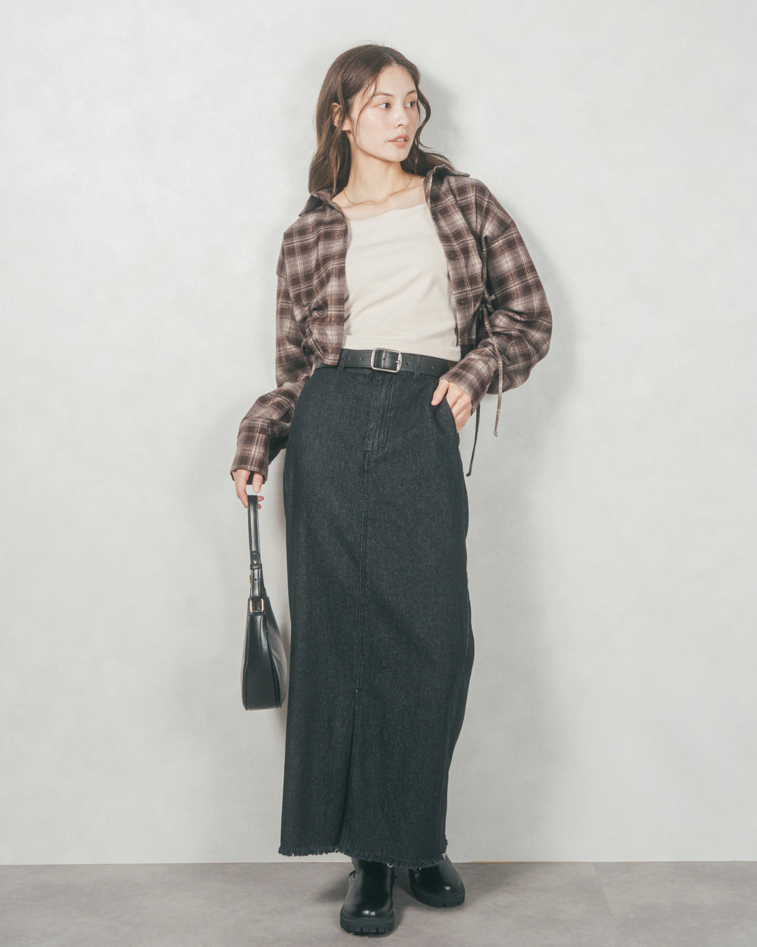裾ドロストクロップドチェックシャツ (BROWN)