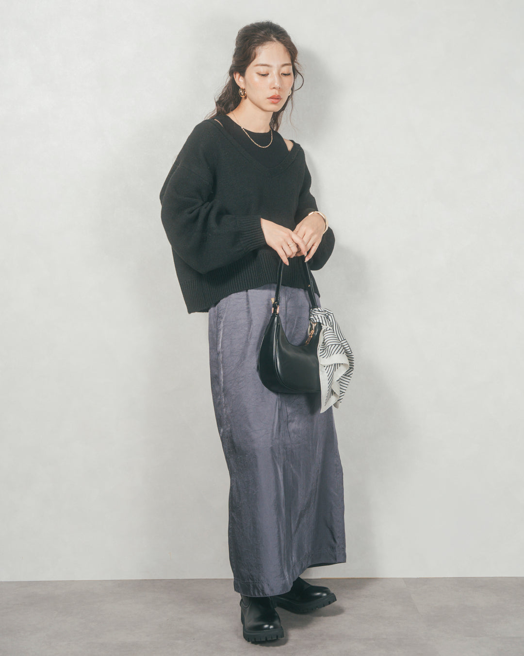 メランジVネックニットレイヤードセット (BLACK x BLACK)