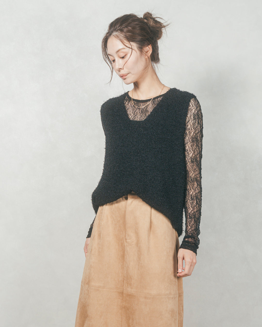 深Vネック ループヤーンニットベスト (BLACK)
