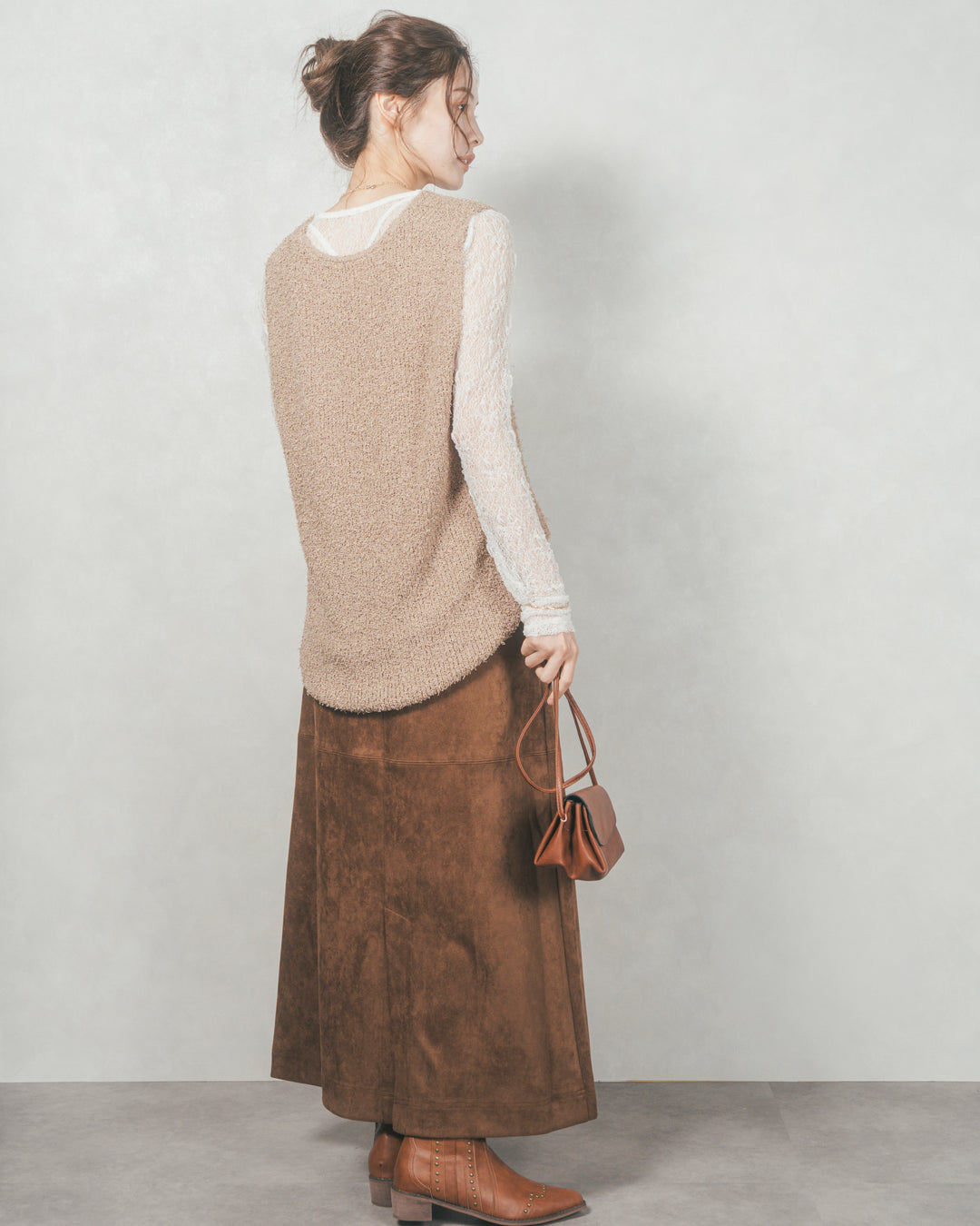 深Vネック ループヤーンニットベスト (BEIGE)