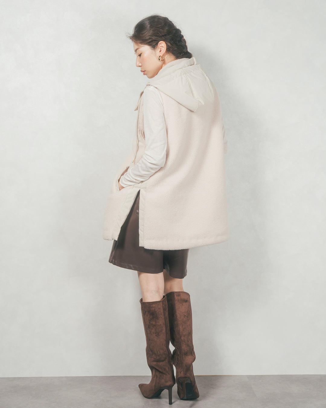 レザーライクハーフパンツ (BROWN)