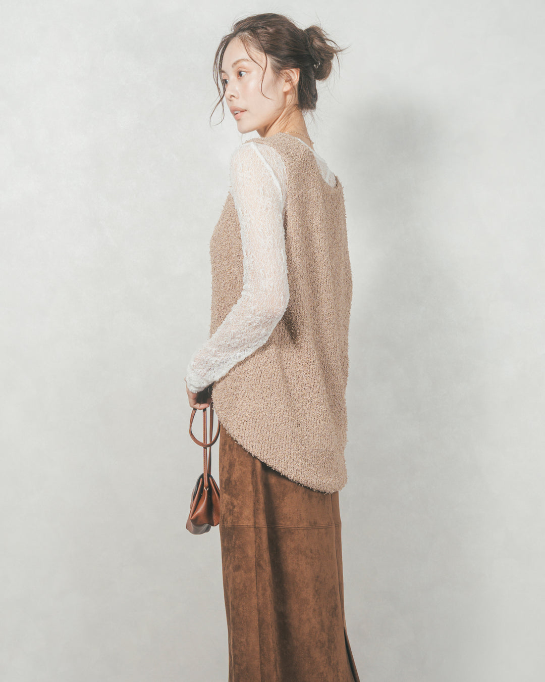 深Vネック ループヤーンニットベスト (BEIGE)