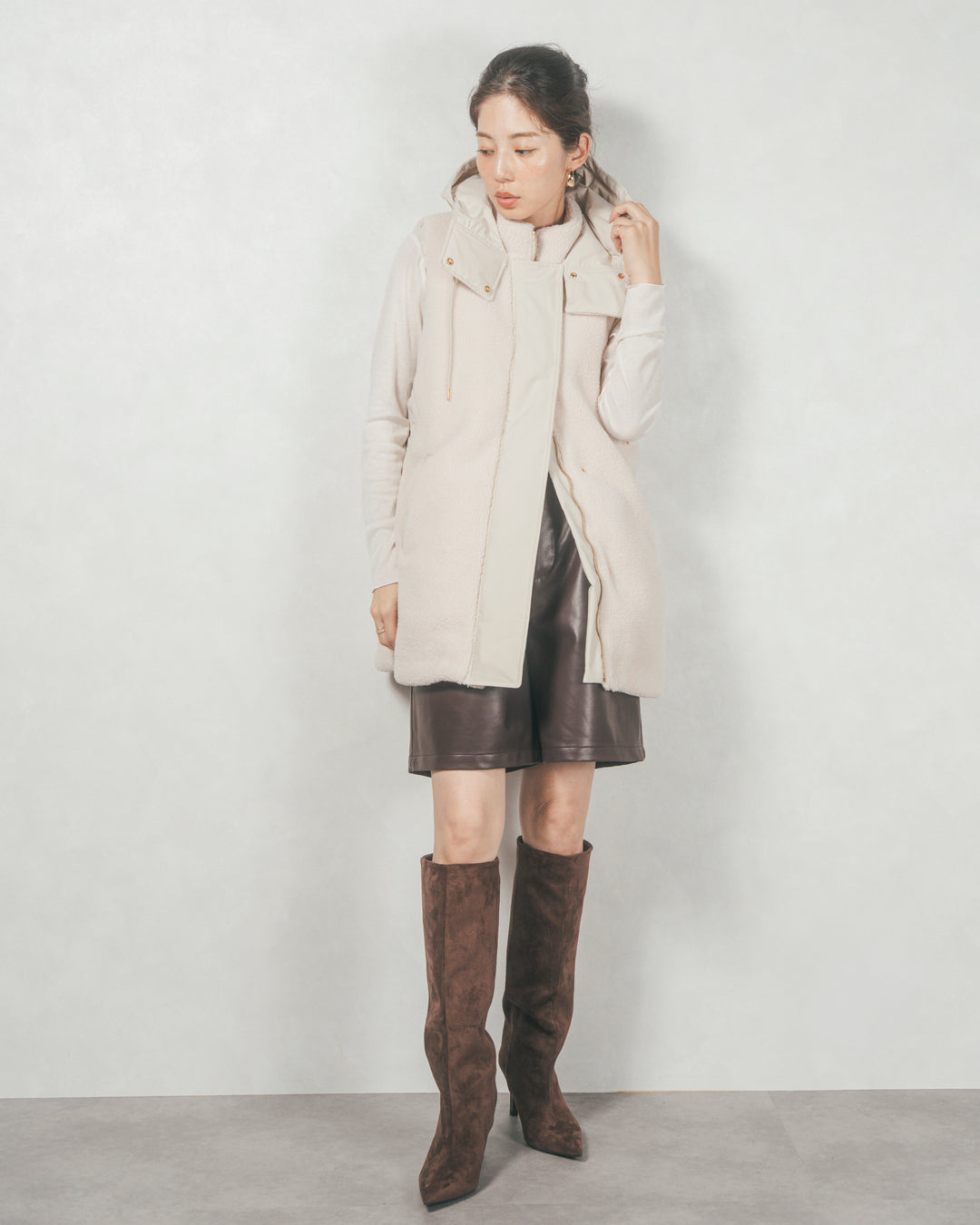 レザーライクハーフパンツ (BROWN)