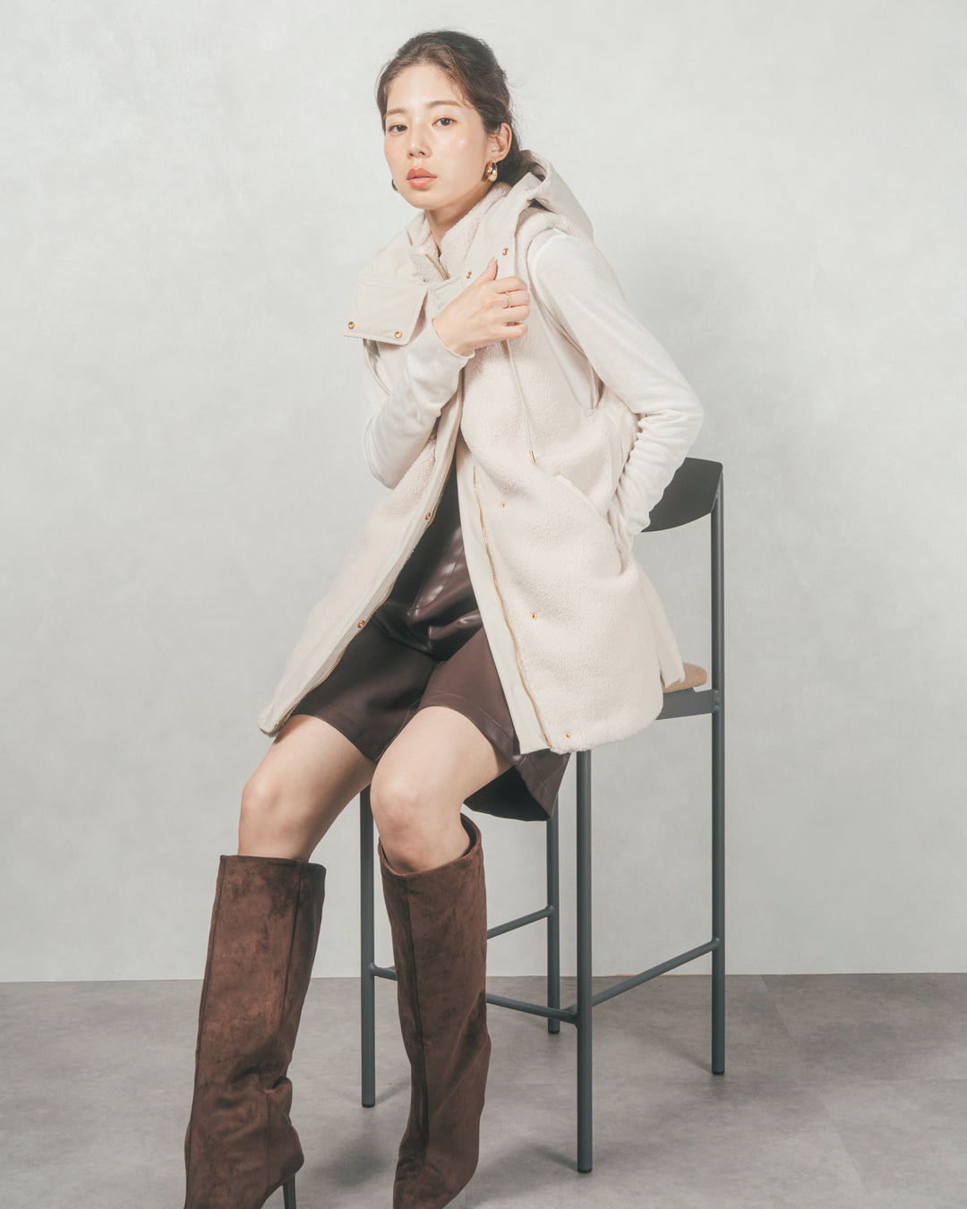 レザーライクハーフパンツ (BROWN)