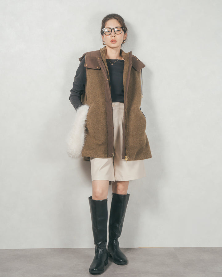 レザーライクハーフパンツ (IVORY)