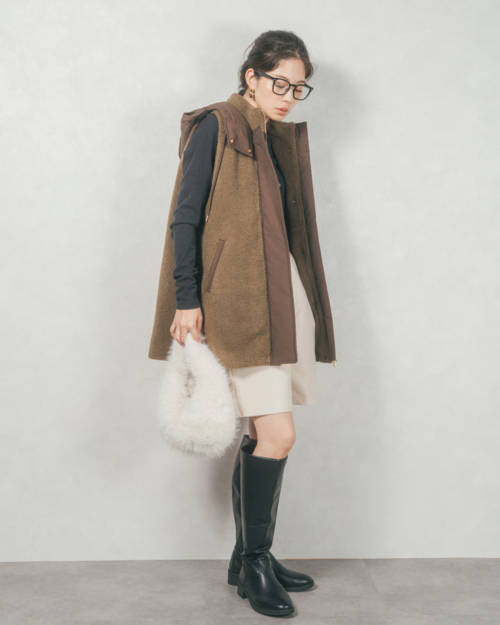 レザーライクハーフパンツ (IVORY)