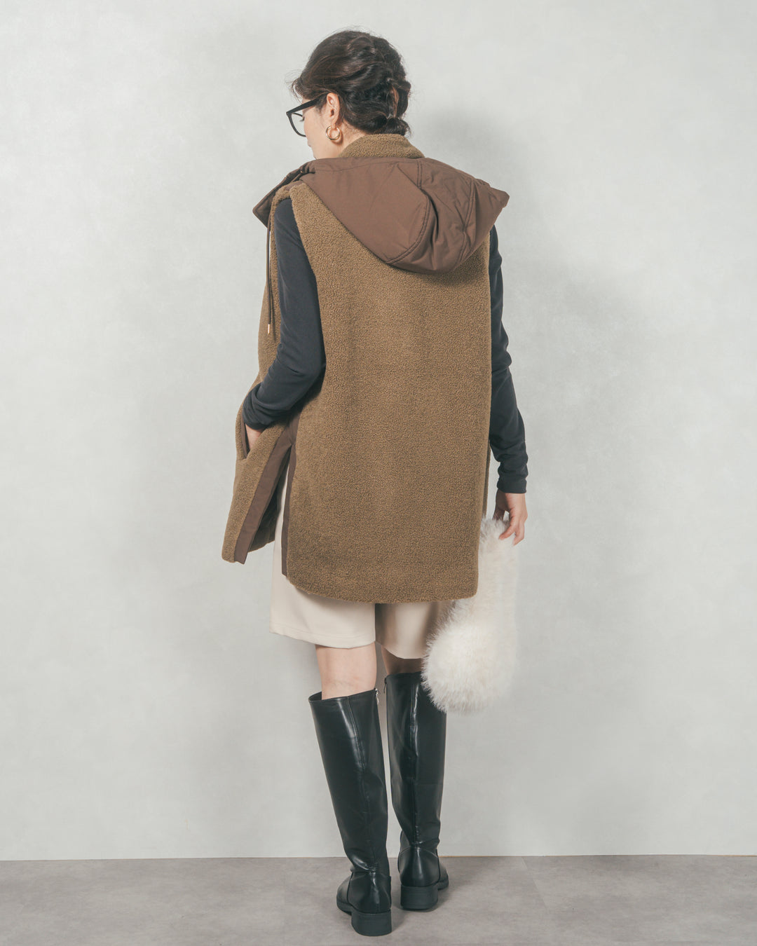 レザーライクハーフパンツ (IVORY)