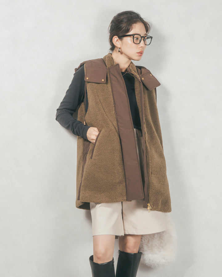 レザーライクハーフパンツ (IVORY)