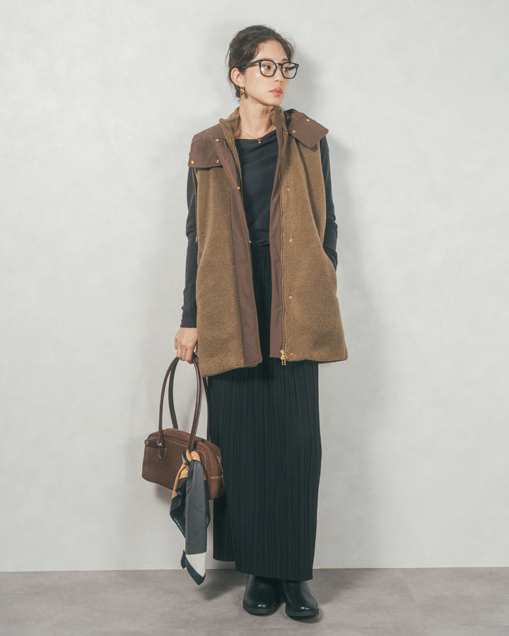 ボアxナイロン フーディーベスト (KHAKI)