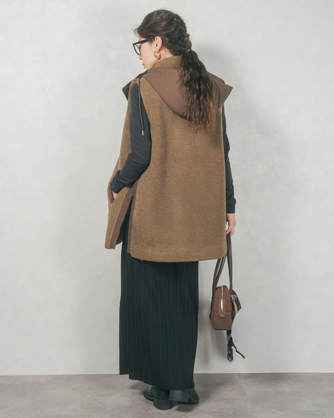 ボアxナイロン フーディーベスト (KHAKI)