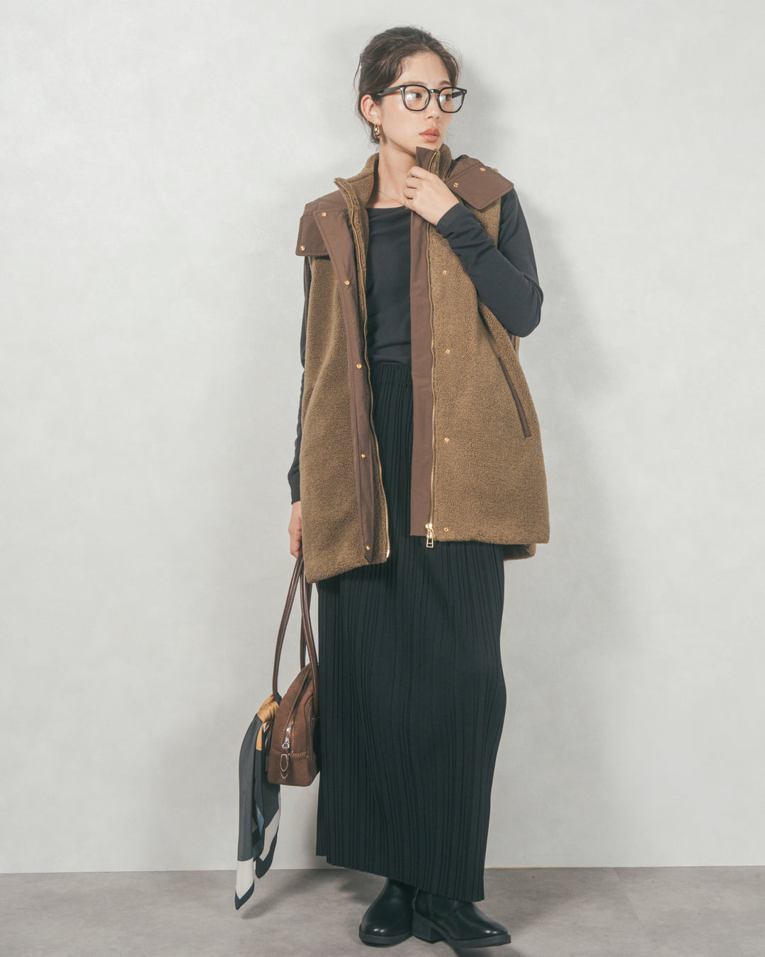 ボアxナイロン フーディーベスト (KHAKI)