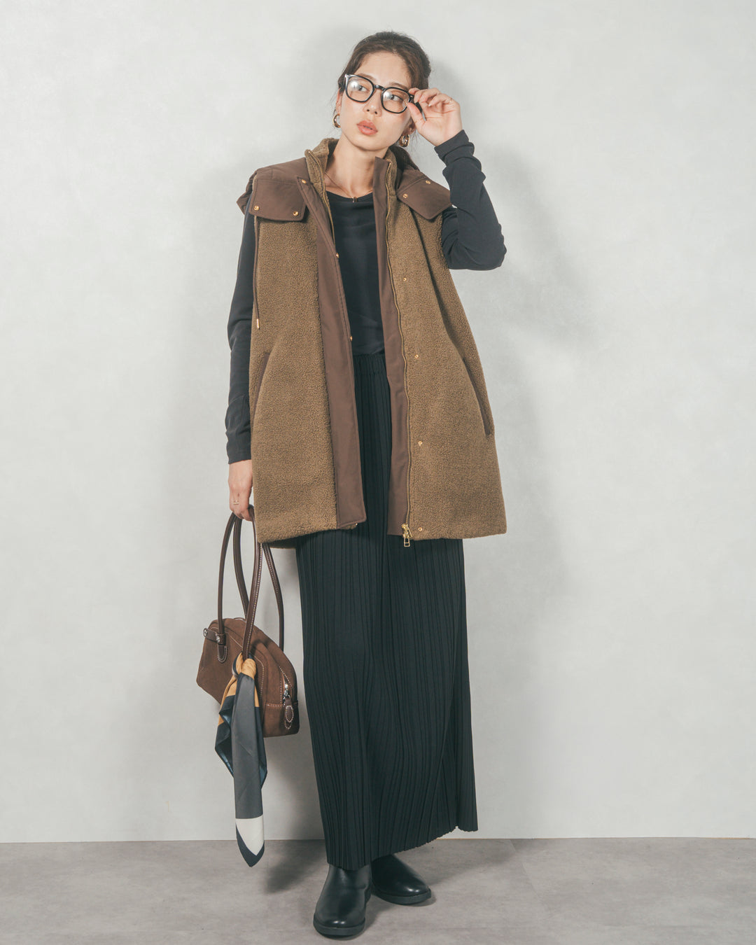 ボアxナイロン フーディーベスト (KHAKI)