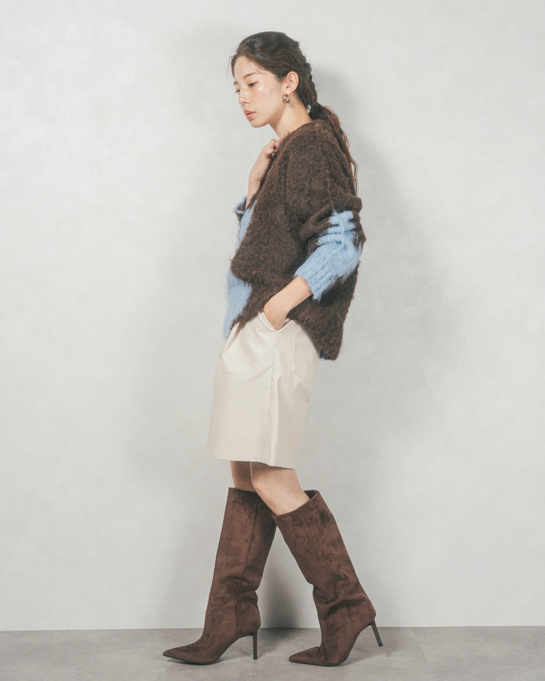 レザーライクハーフパンツ (IVORY)