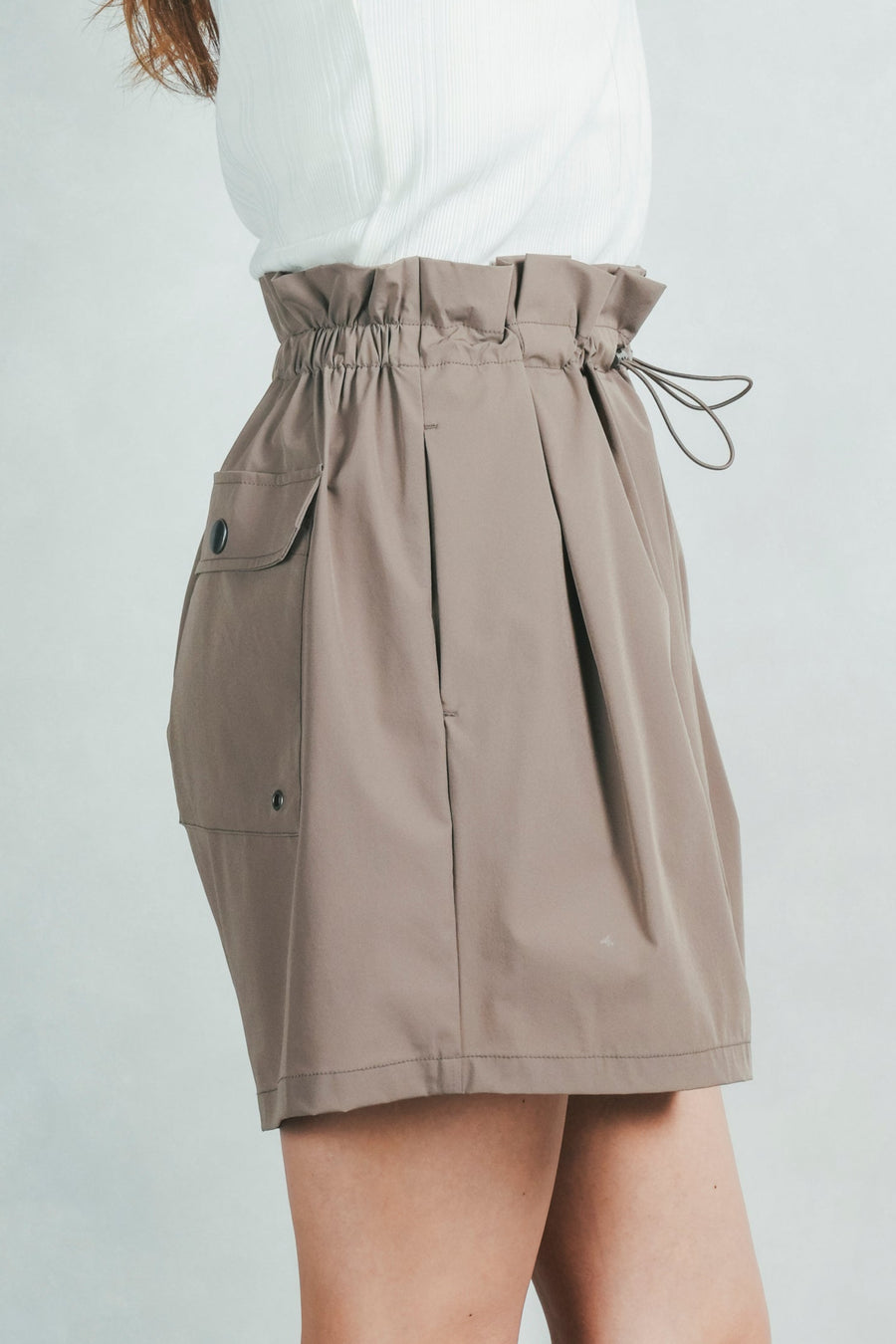 ウエストギャザーショートパンツ(OFF WHITE)