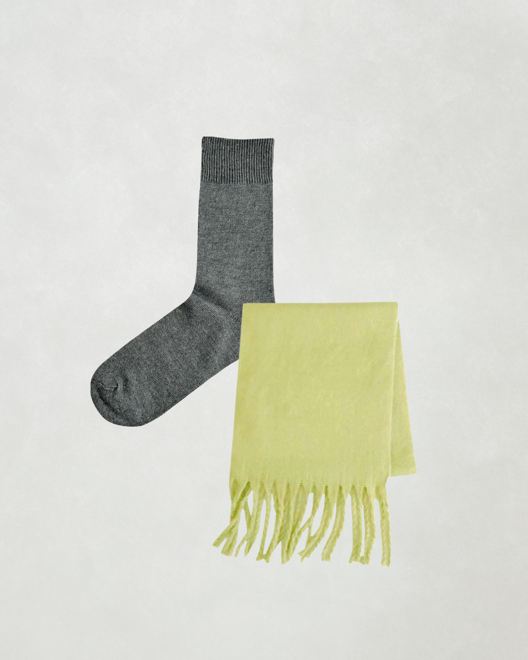 ［SET］ボリュームフリンジ Shaggyマフラー+Cozyアンゴラ混ソックス（2SET）