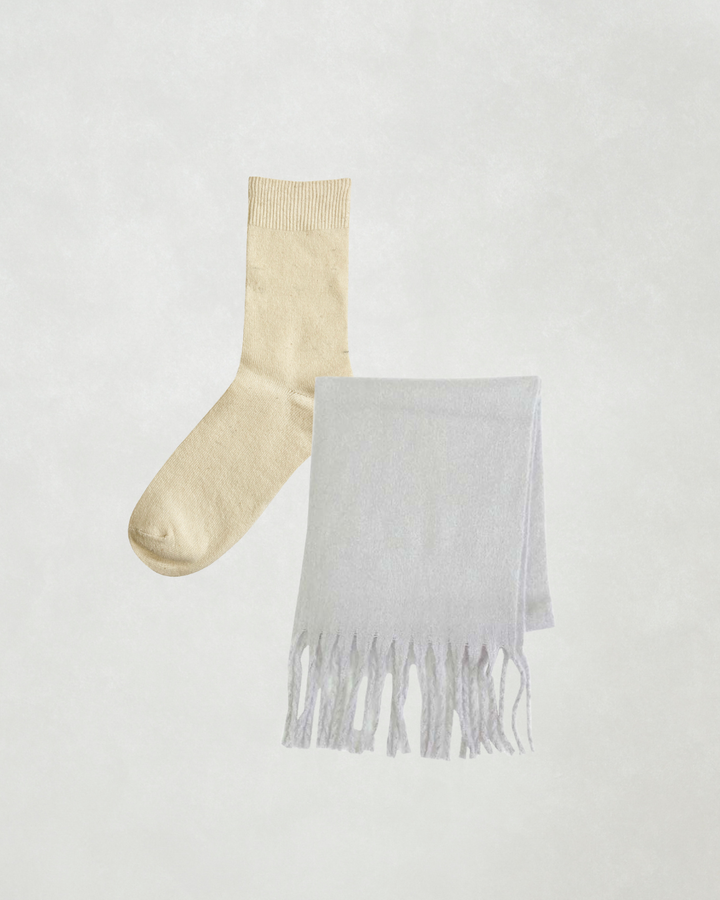 ［SET］ボリュームフリンジ Shaggyマフラー+Cozyアンゴラ混ソックス（2SET）