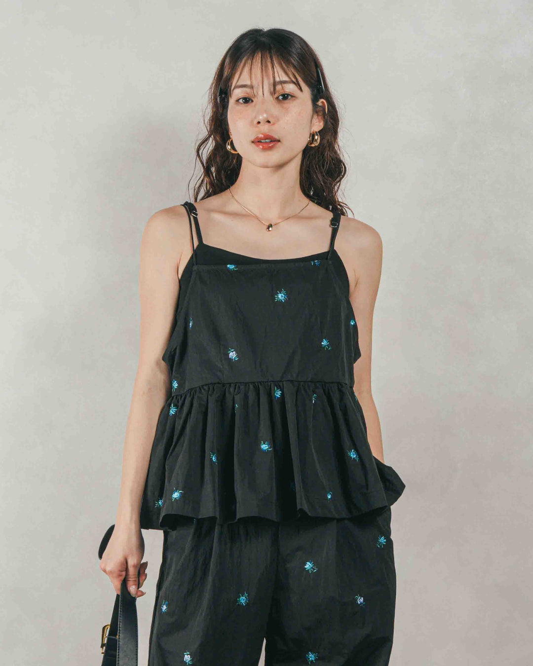 Flower刺繍　ボリュームキャミ
