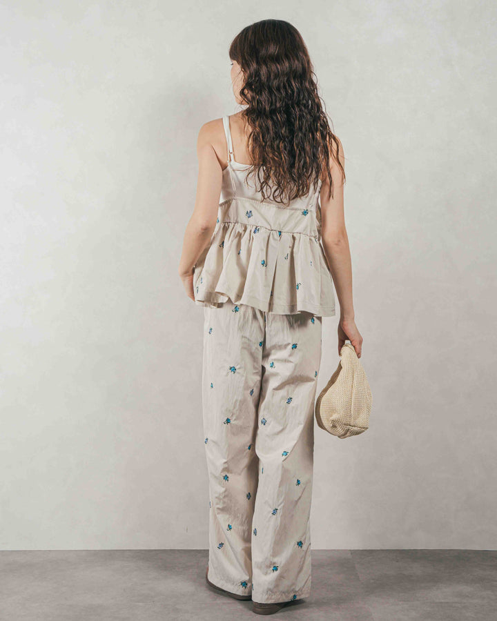 ［SET］Flower刺繍　ボリュームキャミ + Flower刺繍　タックパンツ（2SET）