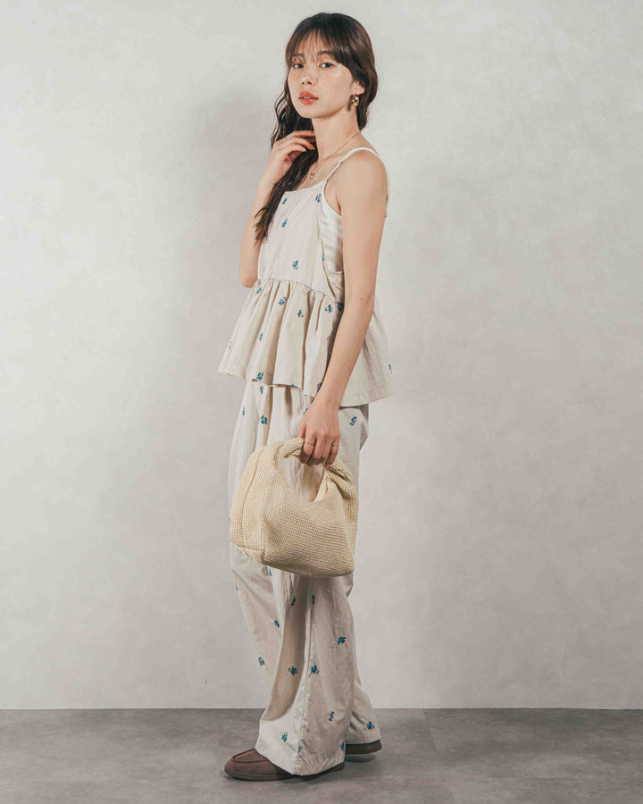 ［SET］Flower刺繍　ボリュームキャミ + Flower刺繍　タックパンツ（2SET）