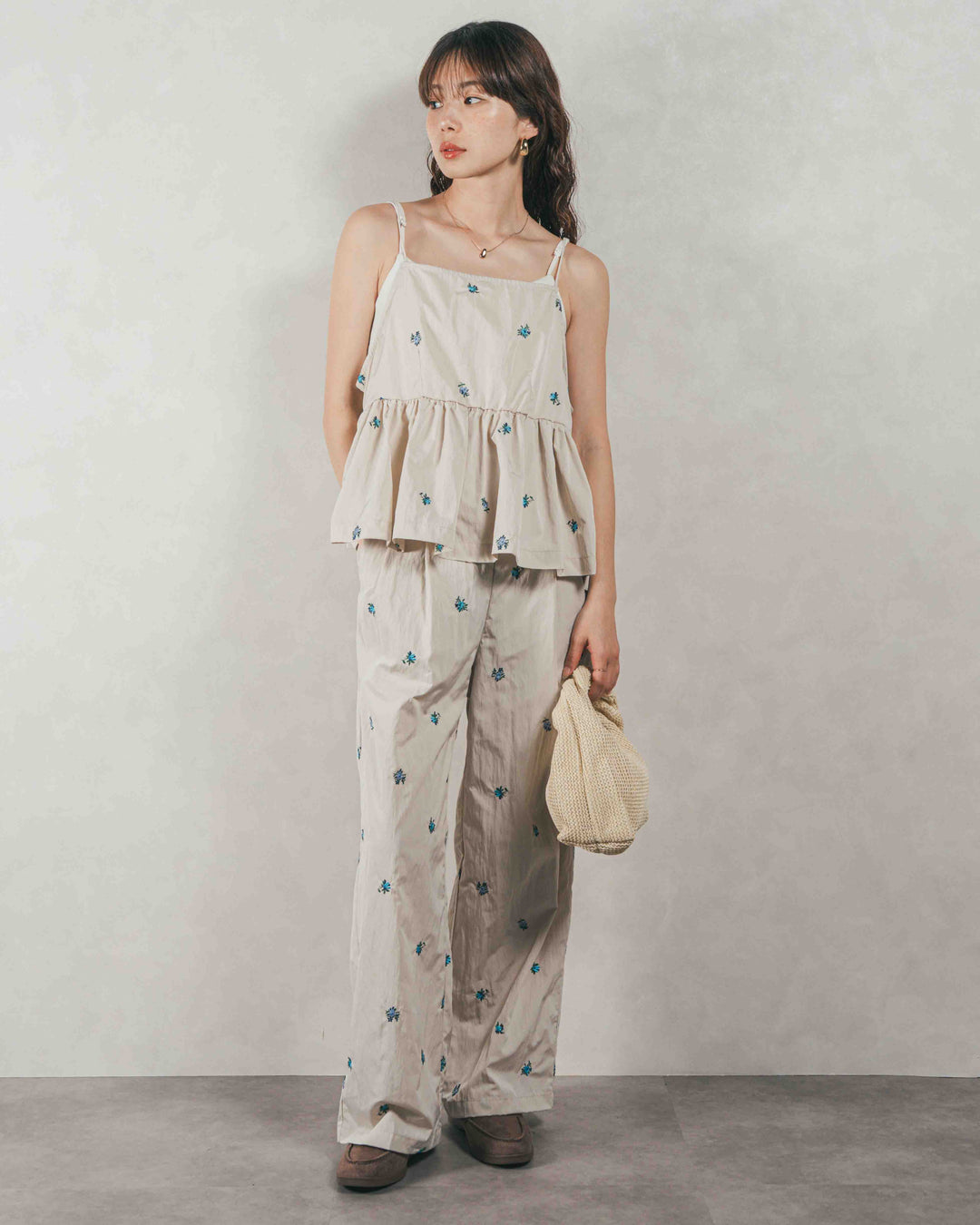 Flower刺繍　ボリュームキャミ