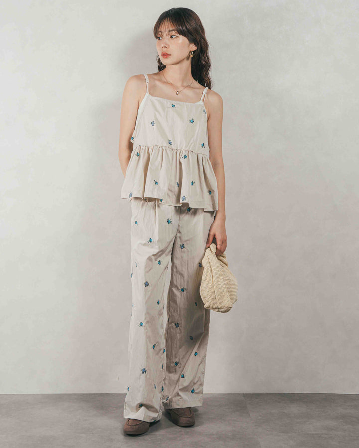 Flower刺繍　ボリュームキャミ