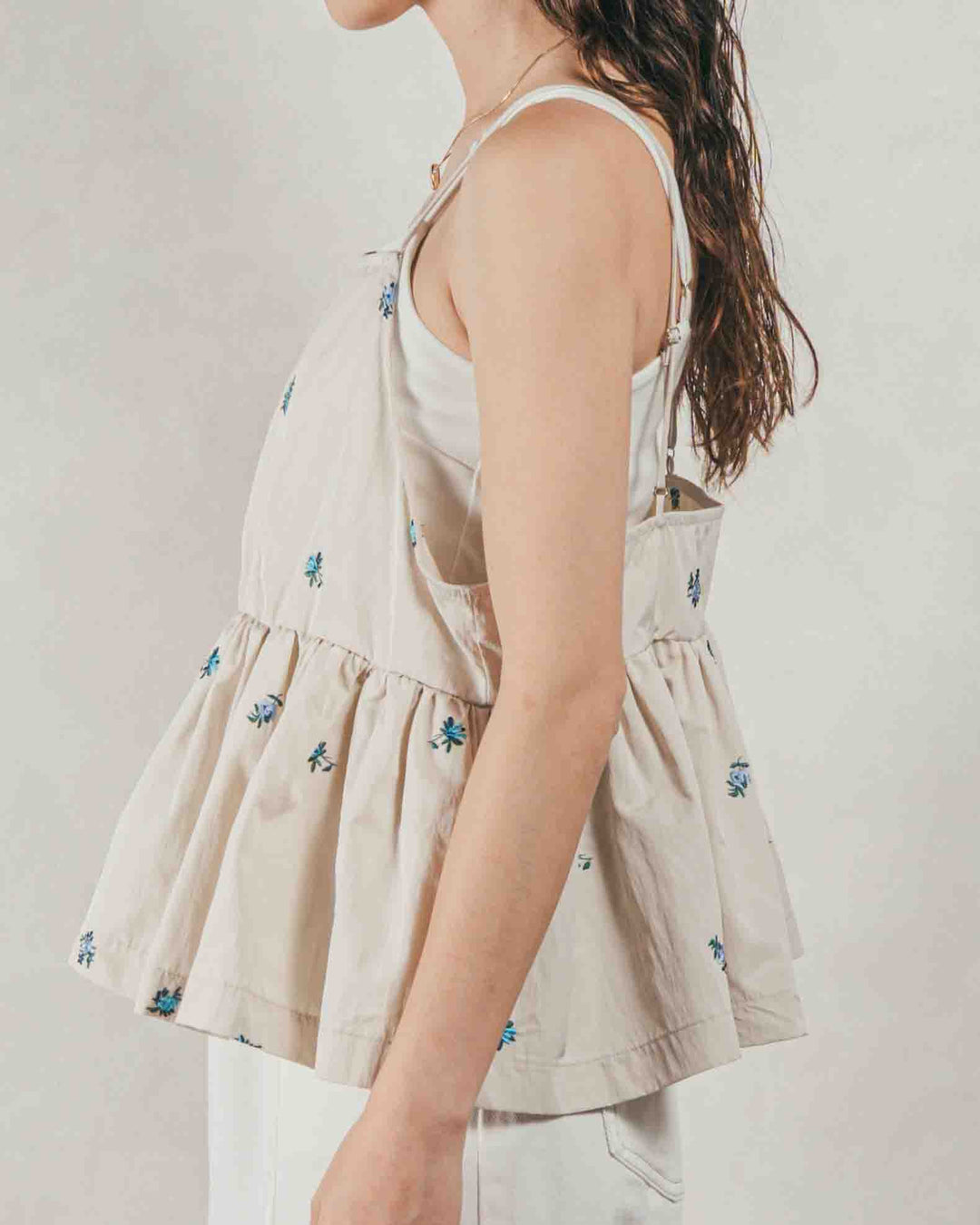 ［SET］Flower刺繍　ボリュームキャミ + 10oz ニュアンスバイカラー リラックスワイドデニム（2SET）