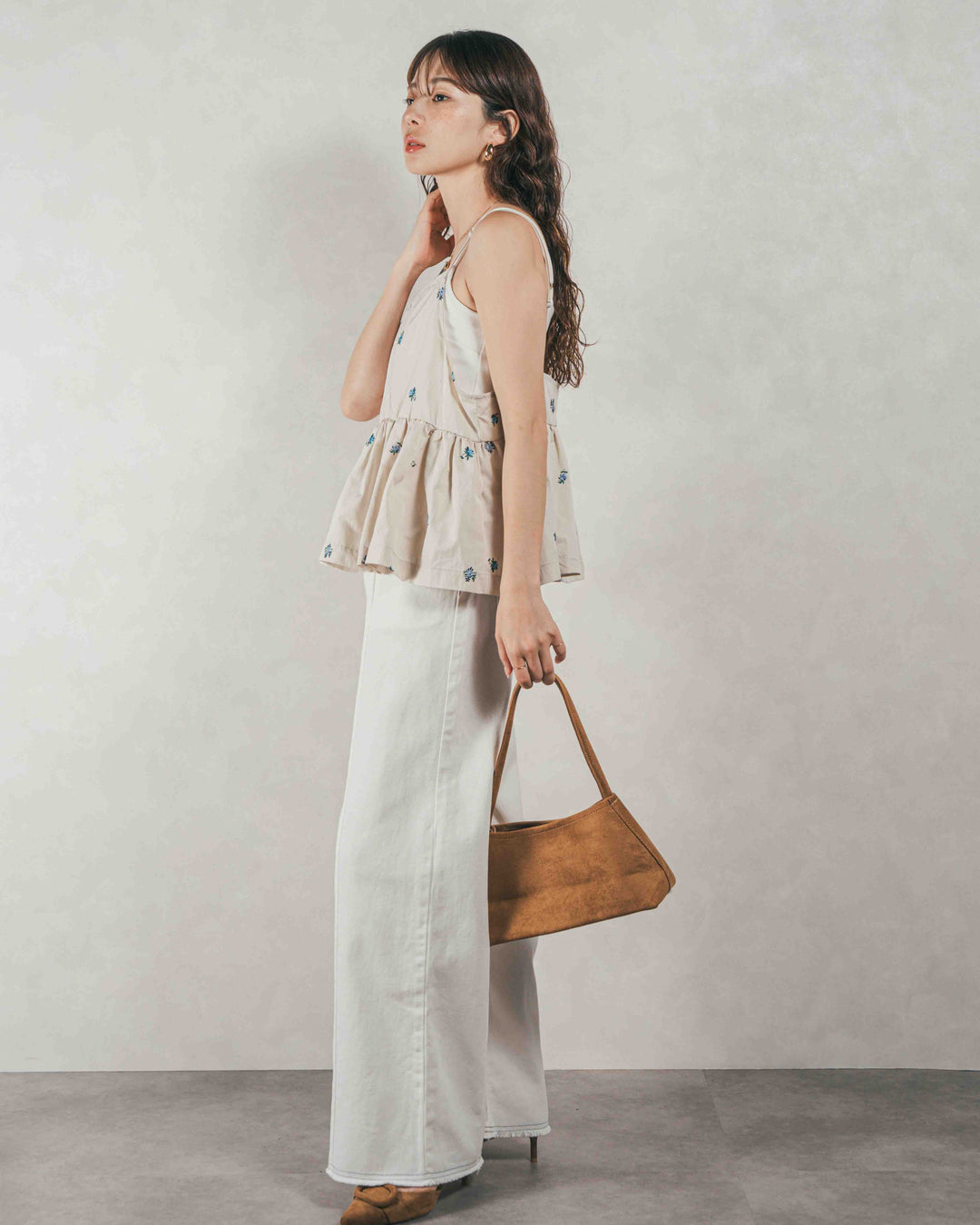 ［SET］Flower刺繍　ボリュームキャミ + 10oz ニュアンスバイカラー リラックスワイドデニム（2SET）