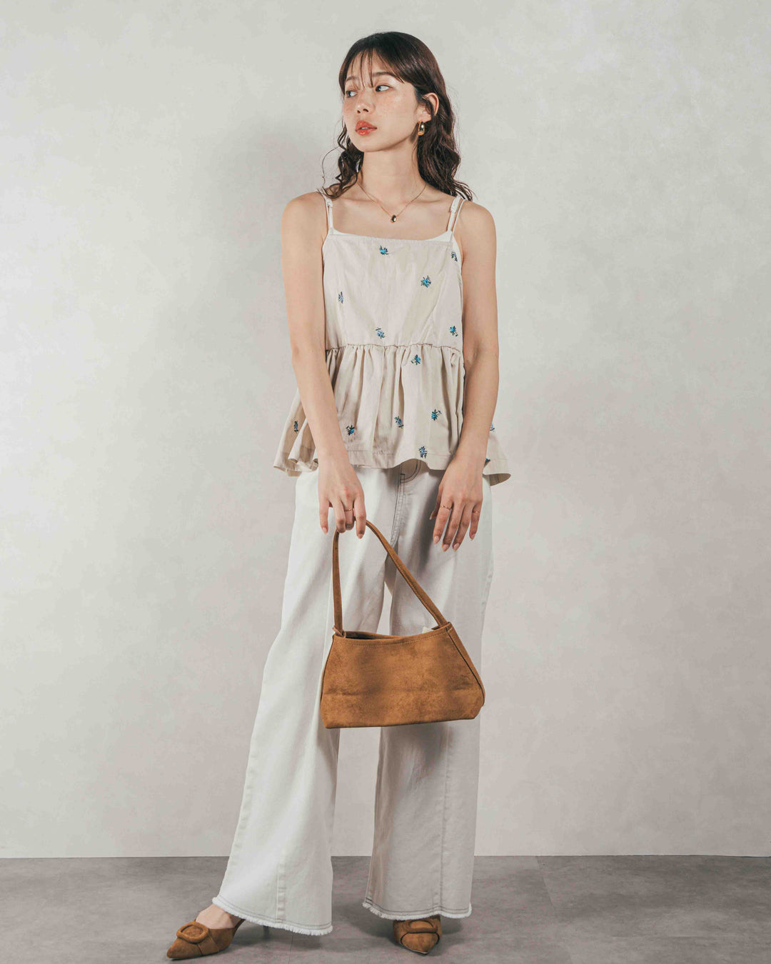 ［SET］Flower刺繍　ボリュームキャミ + 10oz ニュアンスバイカラー リラックスワイドデニム（2SET）