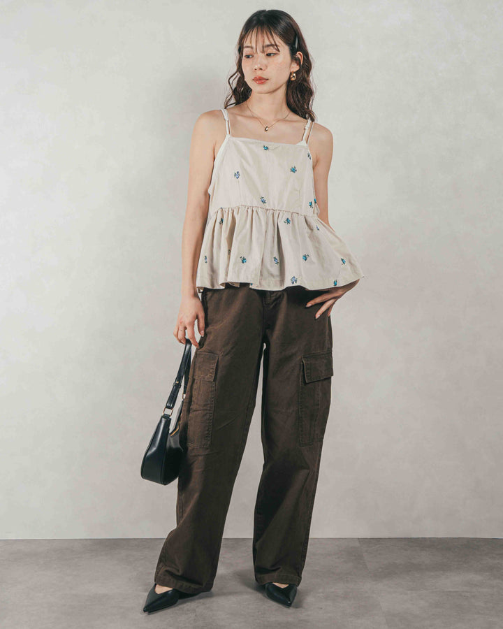 ［SET］Flower刺繍　ボリュームキャミ + ピグメントツイルカーゴパンツ（2SET）