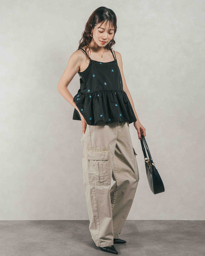 ［SET］Flower刺繍　ボリュームキャミ + ピグメントツイルカーゴパンツ（2SET）