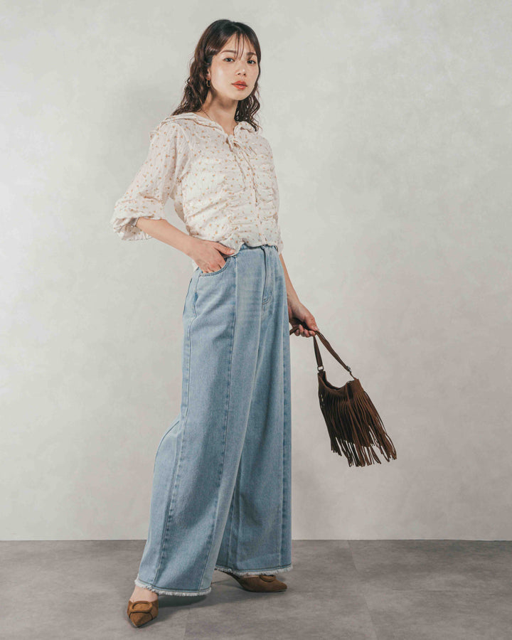 ［SET］Flowerプリントフリルブラウス + 10oz ニュアンスバイカラー リラックスワイドデニム（2SET）