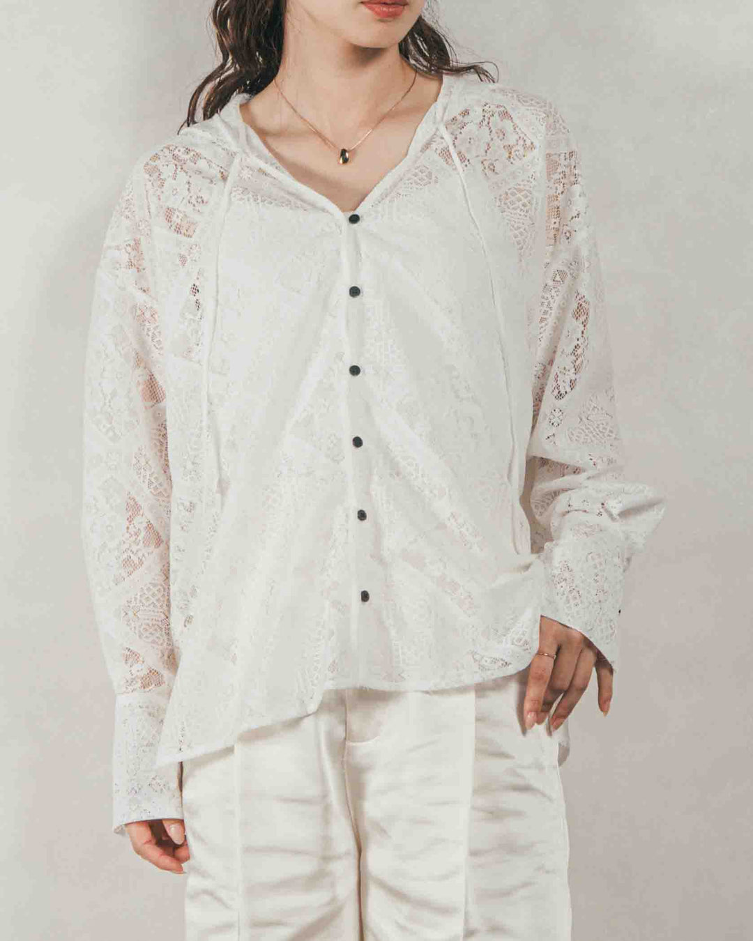 ［SET］Blockレース フーディーブラウス + Blockレース ストレートパンツ（2SET）