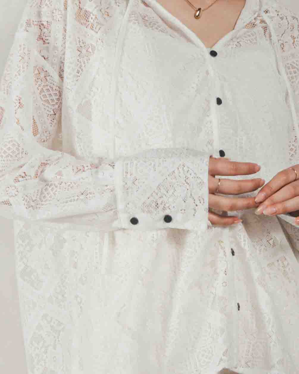 ［SET］Blockレース フーディーブラウス + Blockレース ストレートパンツ（2SET）