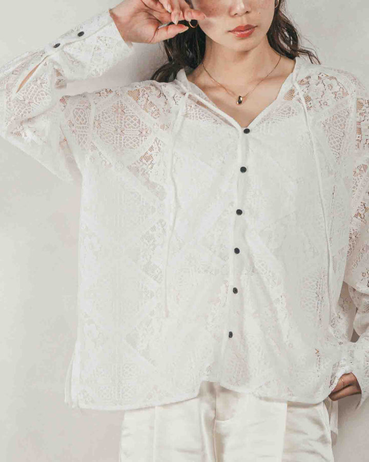 ［SET］Blockレース フーディーブラウス + Blockレース ストレートパンツ（2SET）