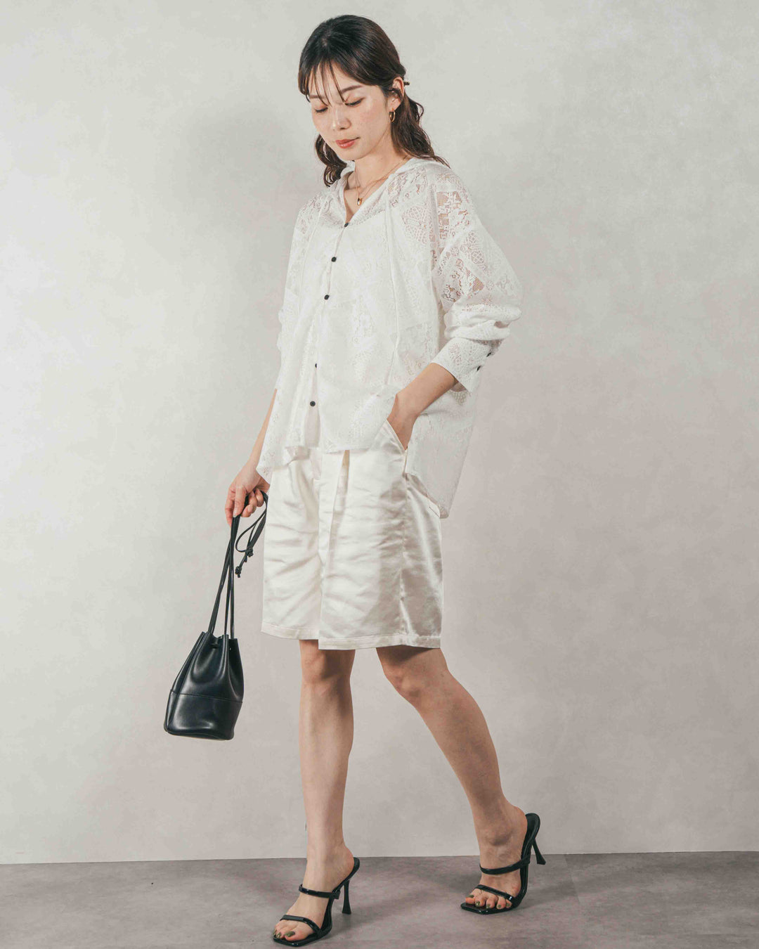 ［SET］Blockレース　フーディーブラウス + Vintageサテンハーフパンツ（2SET）