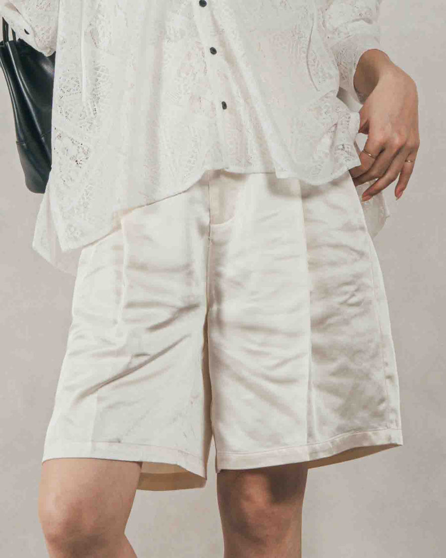 ［SET］Blockレース　フーディーブラウス +Vintageサテン　ハーフパンツ + 10oz ニュアンスバイカラー リラックスワイドデニム（3SET）
