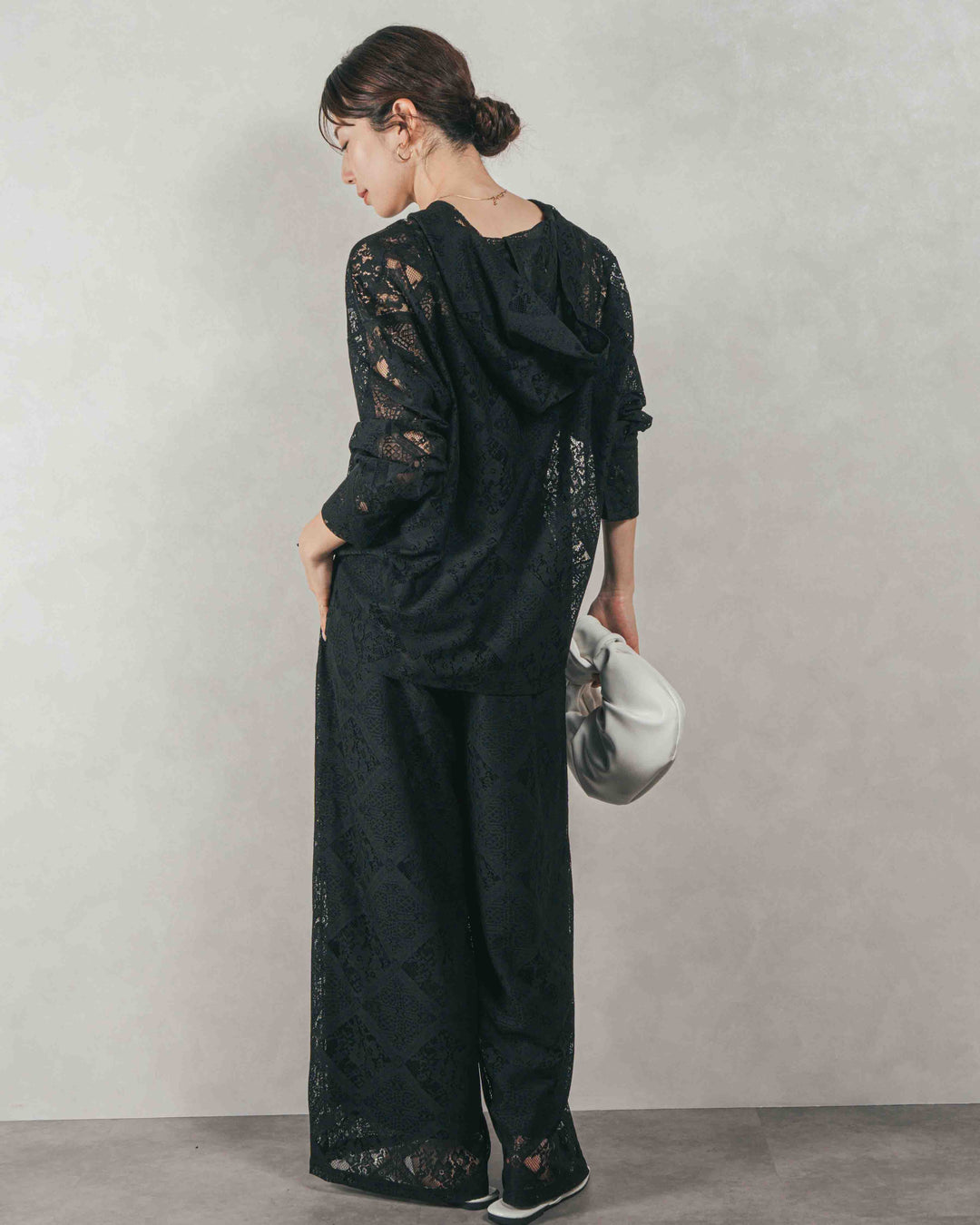 ［SET］Blockレース フーディーブラウス + Blockレース ストレートパンツ（2SET）