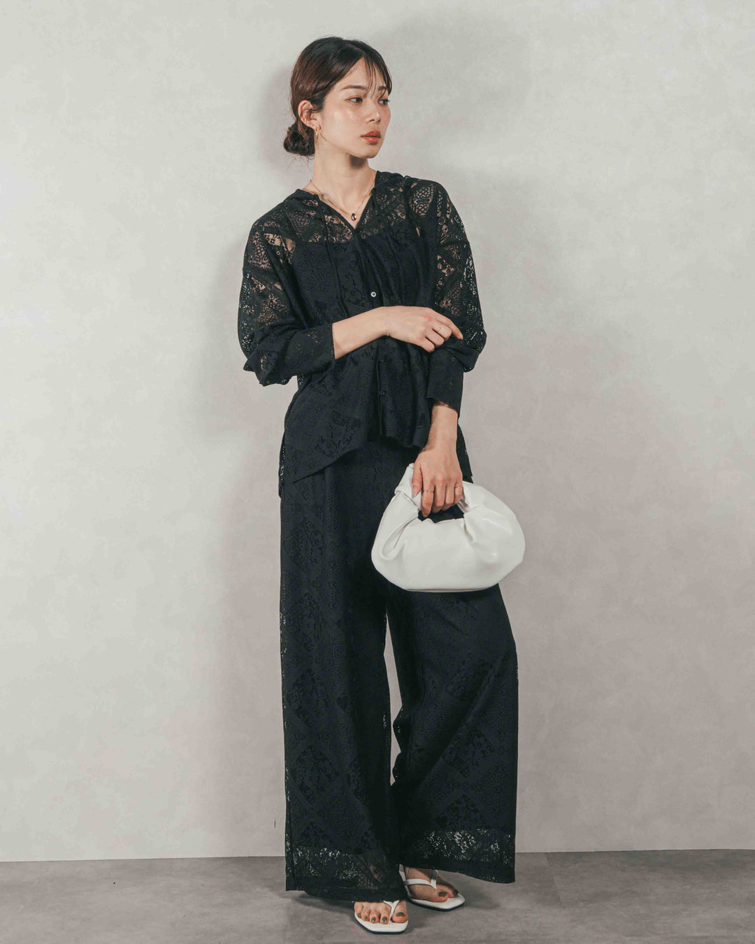 ［SET］Blockレース フーディーブラウス + Blockレース ストレートパンツ（2SET）