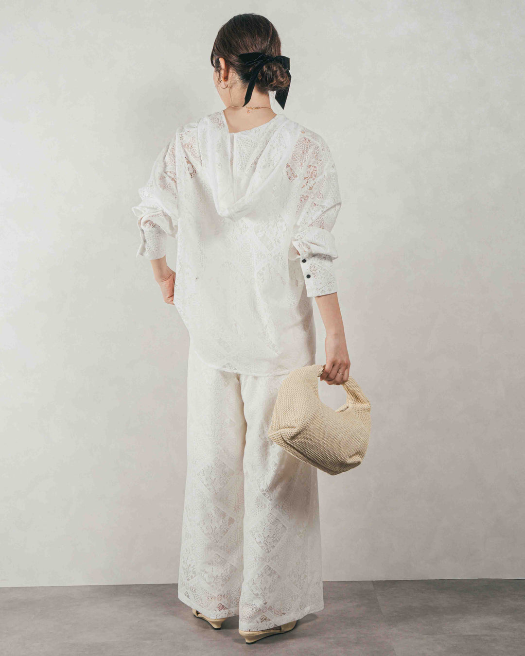 ［SET］Blockレース フーディーブラウス + Blockレース ストレートパンツ（2SET）