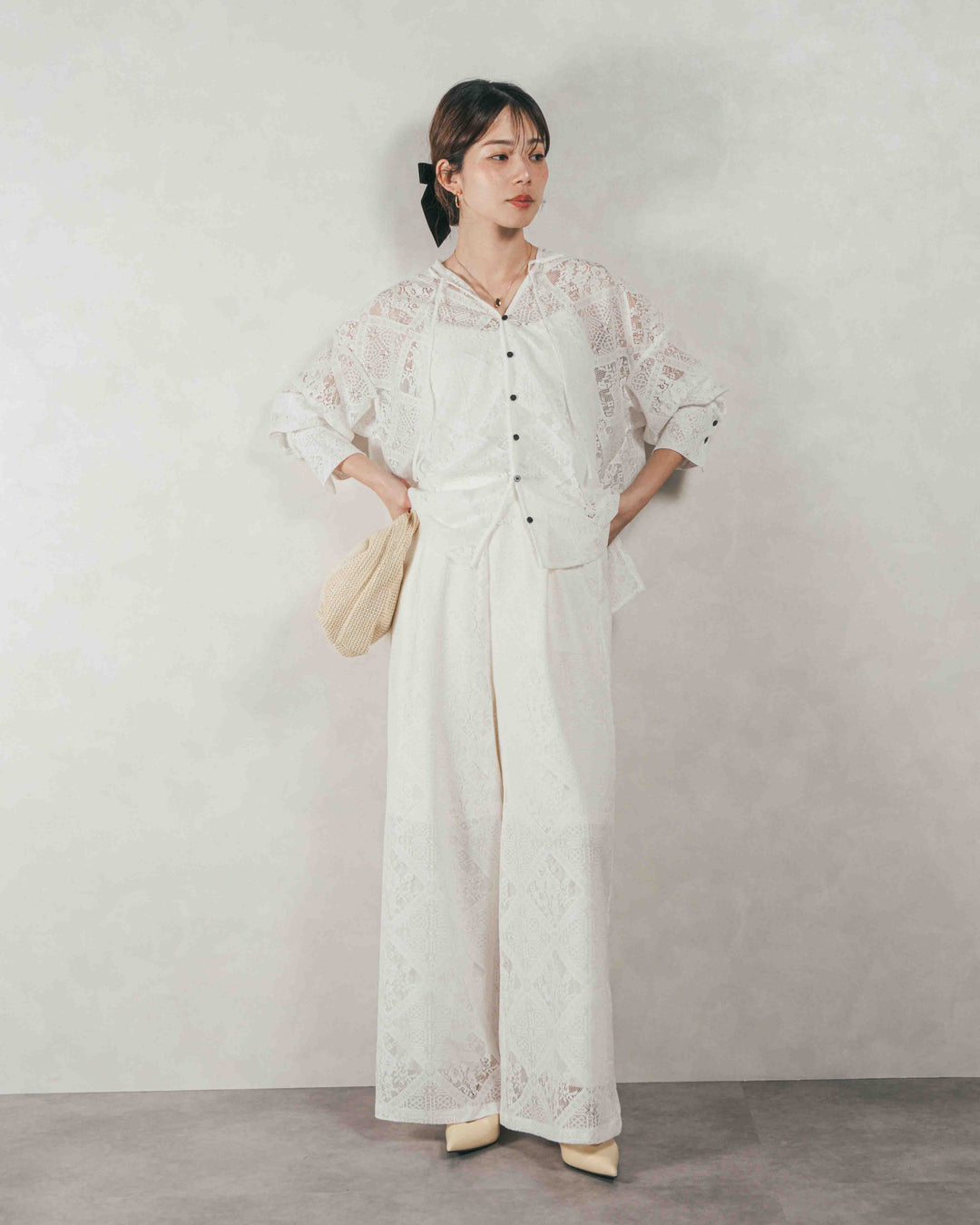 ［SET］Blockレース フーディーブラウス + Blockレース ストレートパンツ（2SET）