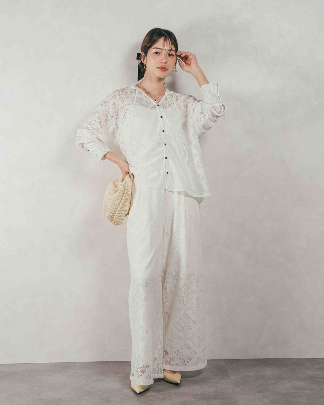 ［SET］Blockレース フーディーブラウス + Blockレース ストレートパンツ（2SET）