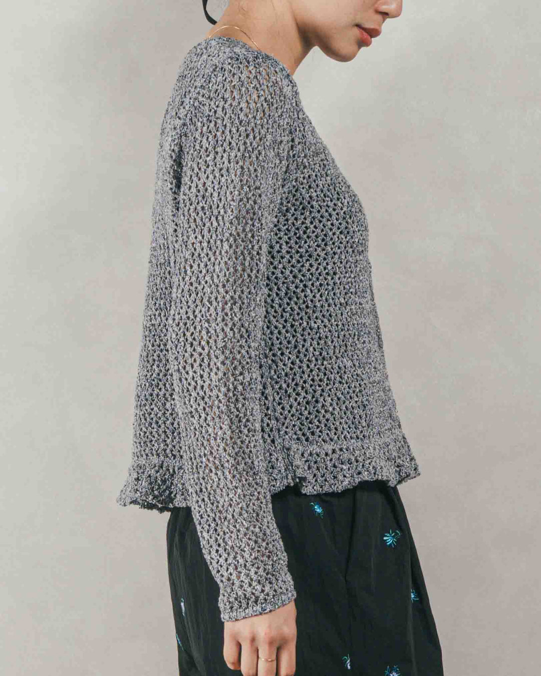 ［SET］Mixメッシュ Vネックカーデ + Flower刺繍　タックパンツ（2SET）