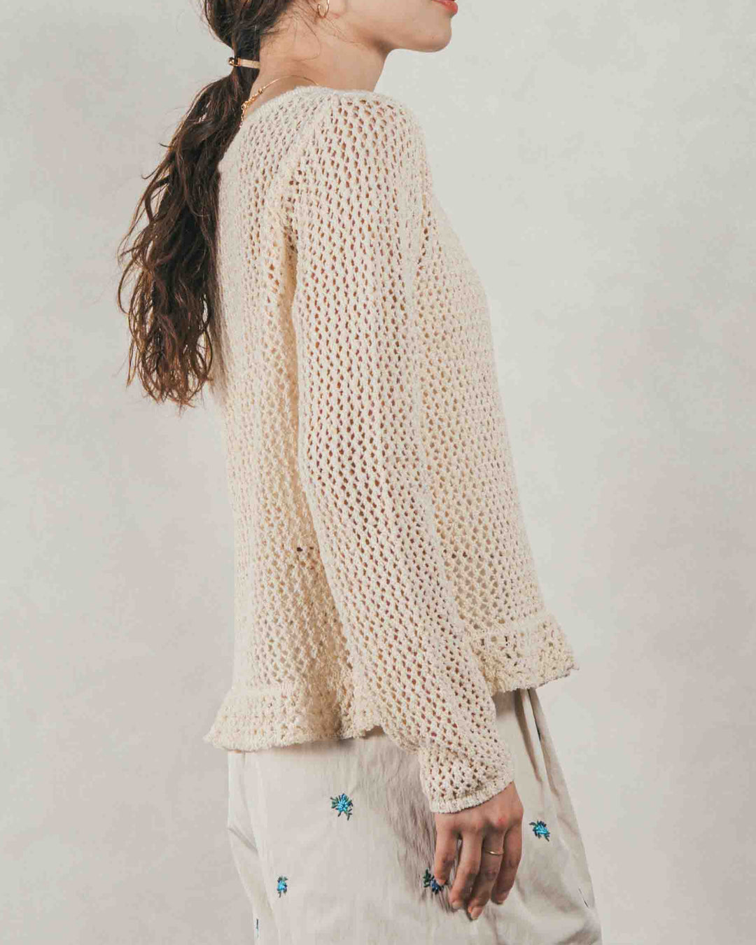 ［SET］Mixメッシュ Vネックカーデ + Flower刺繍　タックパンツ（2SET）