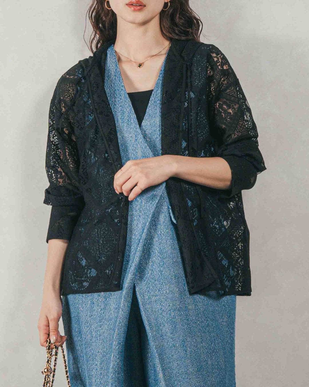 ［SET］デニムライク へリンボーンサロペット + Blockレース　フーディーブラウス（2SET）